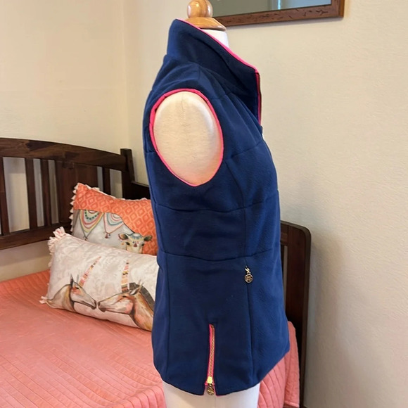 Lilly Pulitzer Brooklee Reversible Vest Pink and Blue fleece size small - Picture 9 of 16